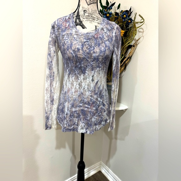 Weavevers Blue and White Fitted Long Sleeve Sheer Blouse size Small - Picture 1 of 7